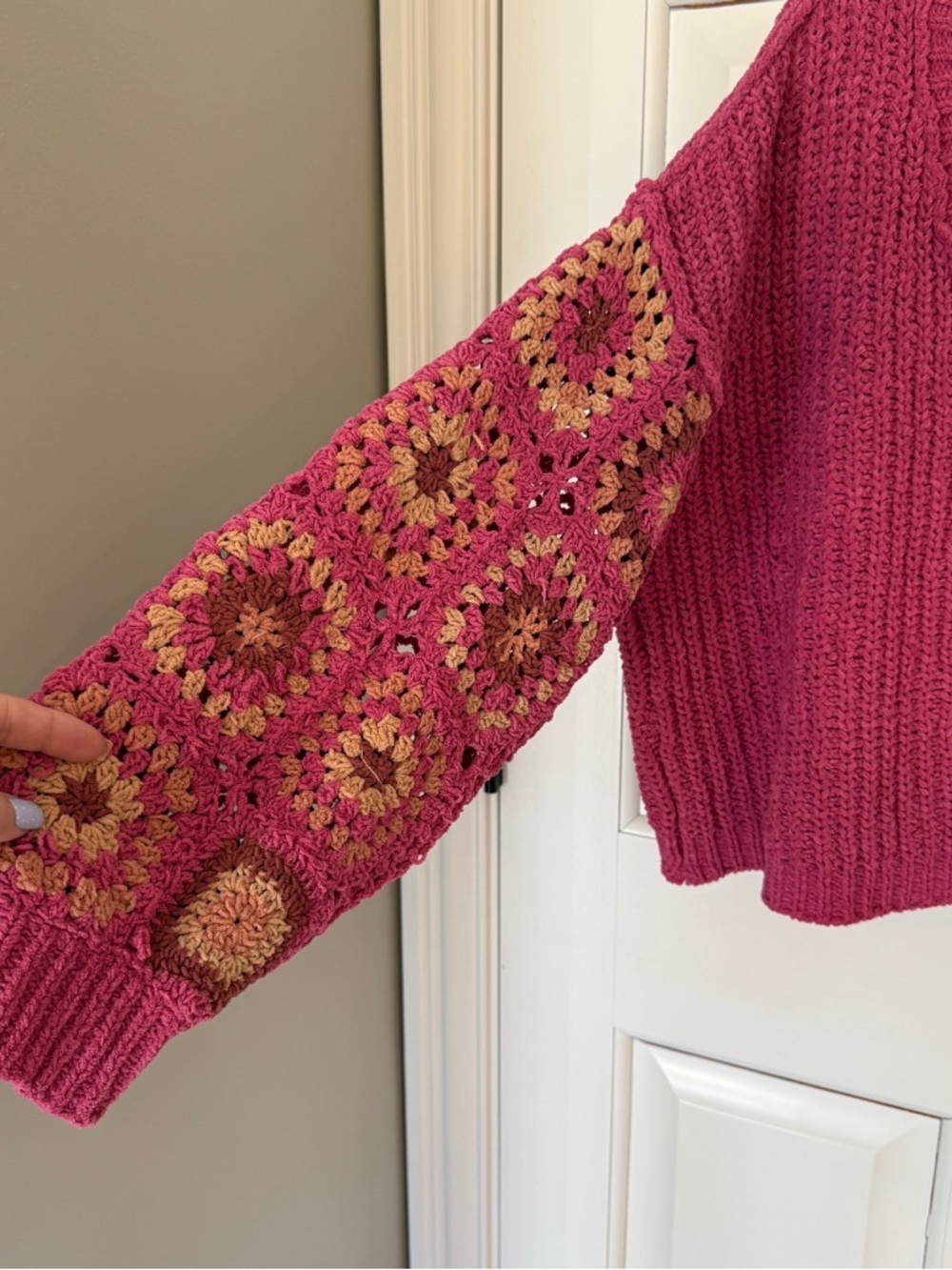 POL Pink Crochet Sweater Boho Chunky Knit V-Neck Crop Pullover 25312 - Picture 4 of 10